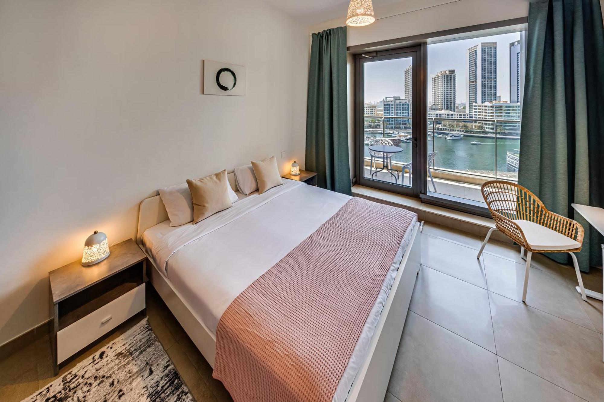 5 Star Sparkle Tower By Swarovski, Dubai Marina Екстериор снимка